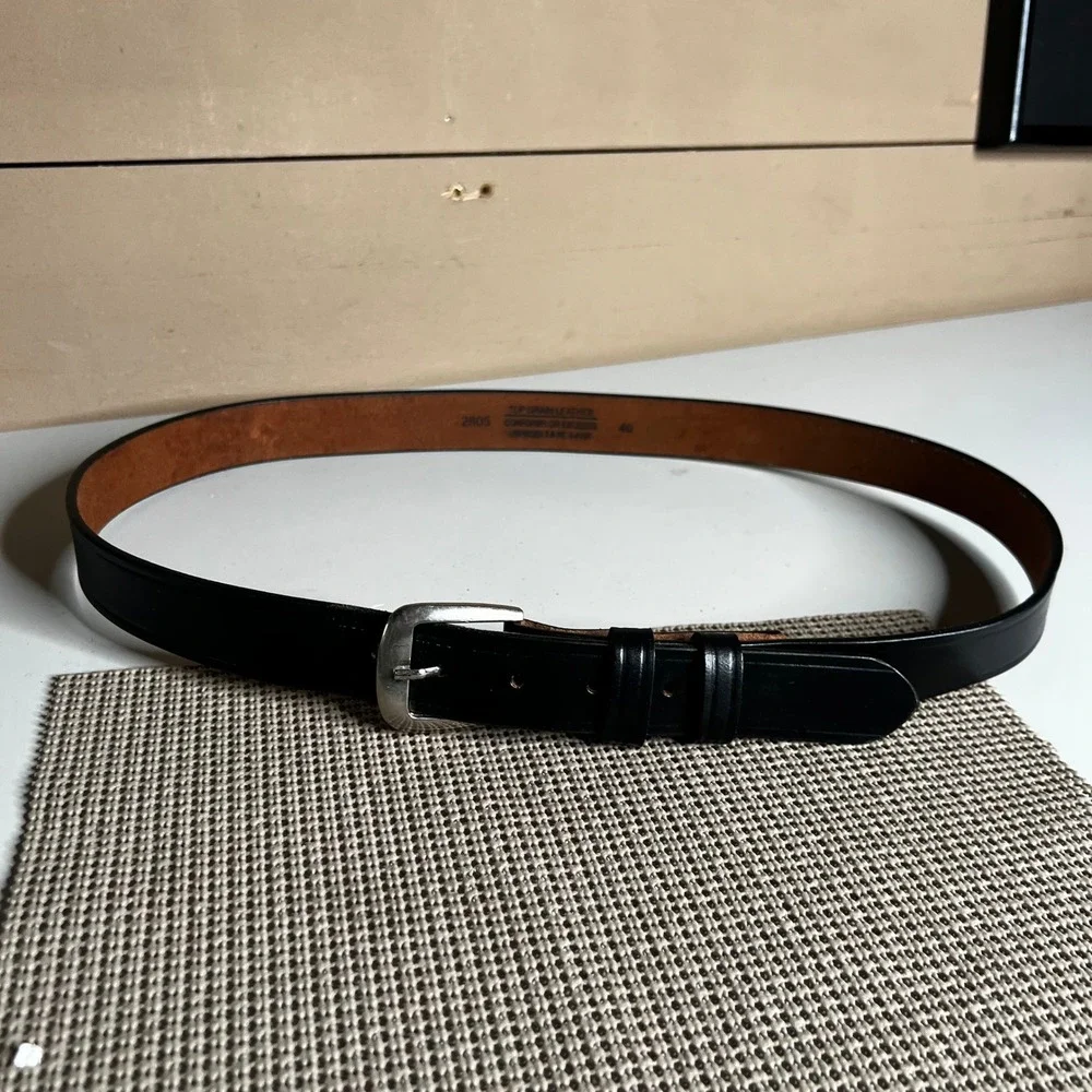 Top Grain Black Leather Belt Silver Buckle Size 40 Classic Dress Casual 2805